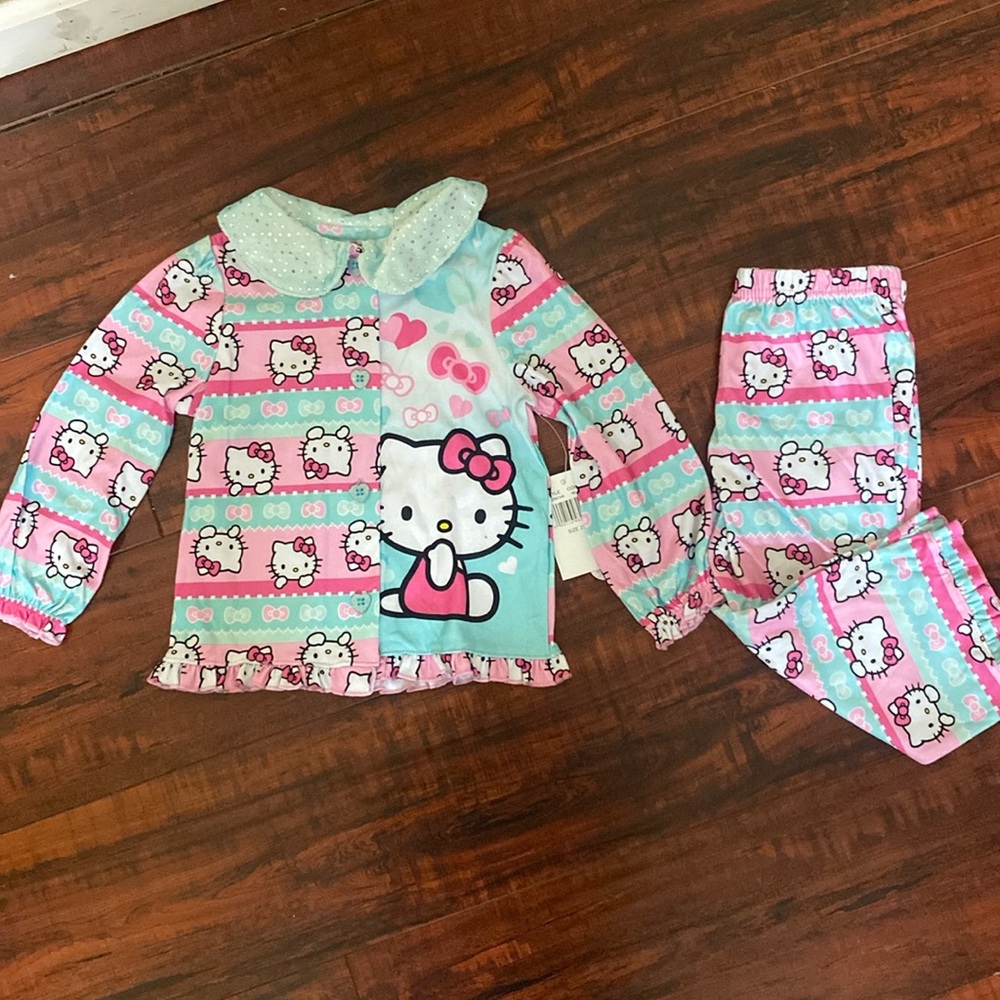 NWT Hello Kitty Pajamas for Girls 2T